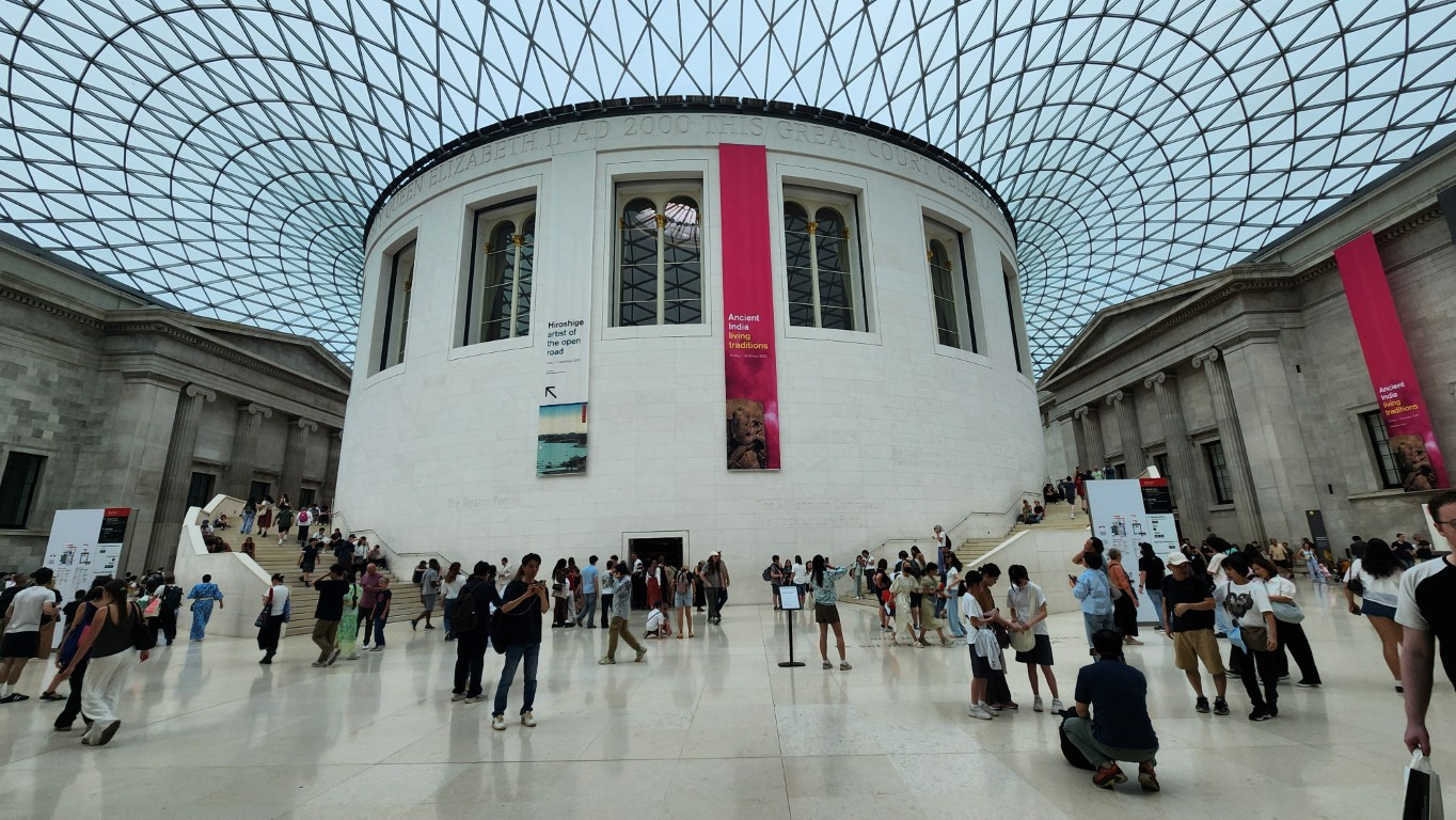 大英博物館のグレートコートのイメージ